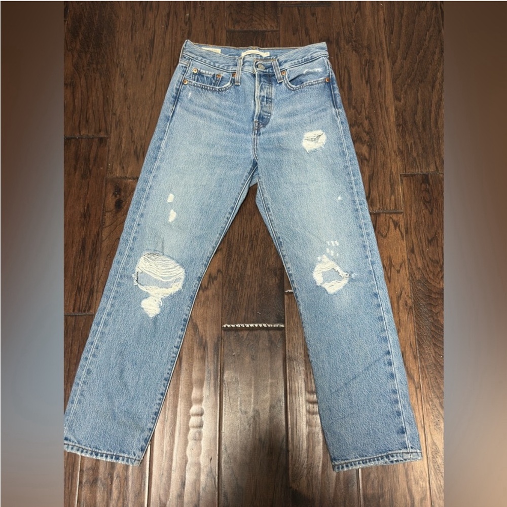 Levi’s Wedgie Straight